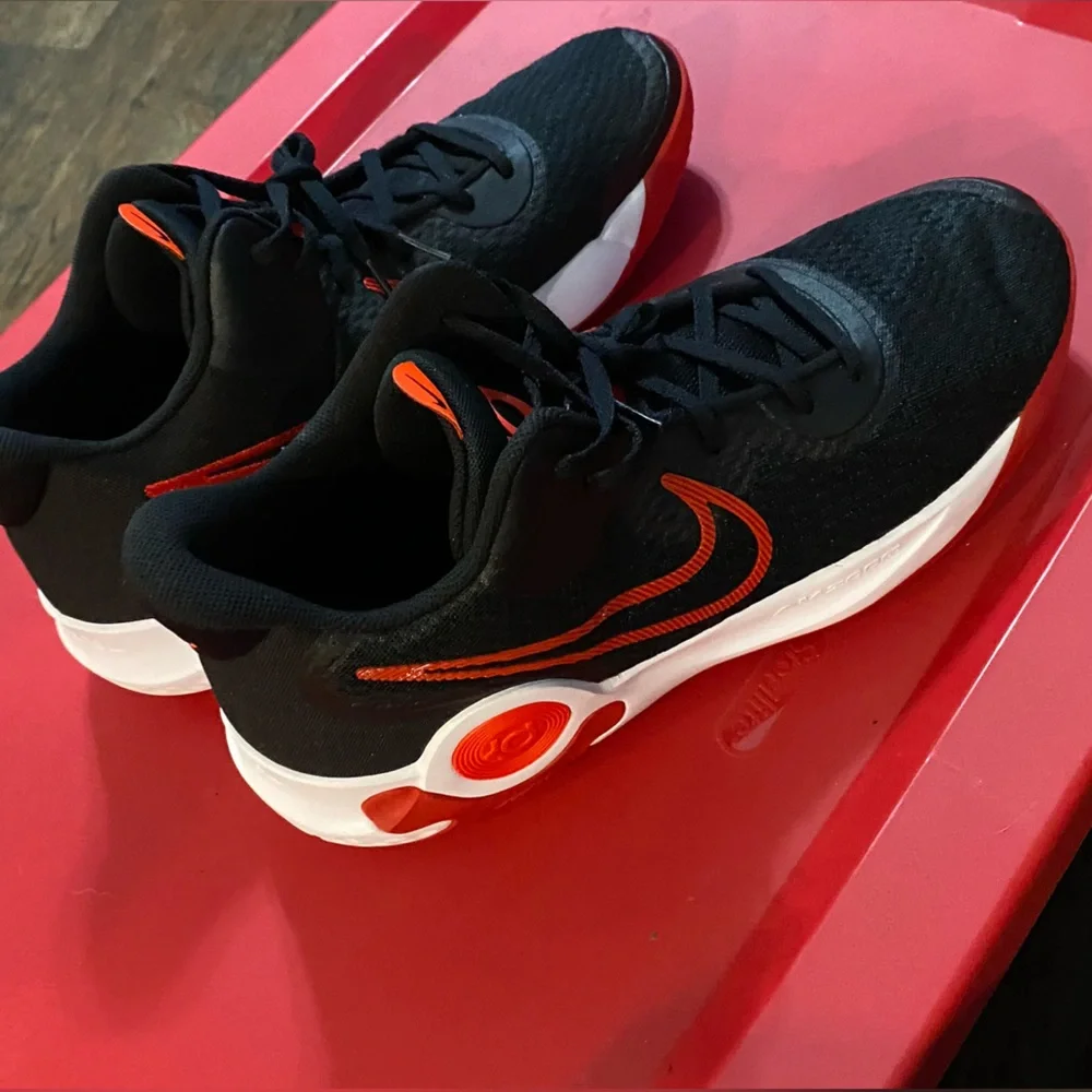 Nike‎ Mens KD Trey 5 Black and Red Size 14 New witbout tags